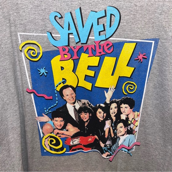Brand New with tag SAVED BY THE BELL Group Photo Graphic T-Shirt mens size 3XL - Picture 3 of 4